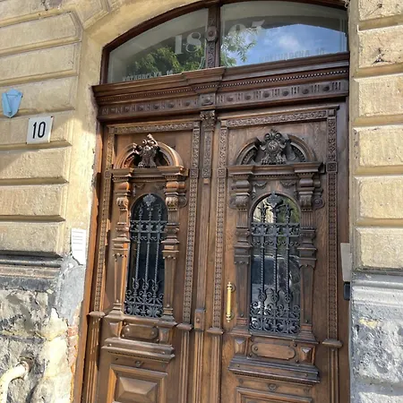 Vintage Apartment Kotlyarska10 Lviv Exterior photo