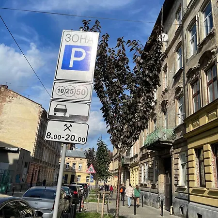 Vintage Apartment Kotlyarska10 Lviv Exterior photo